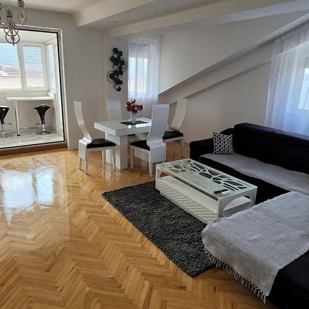 אוהריד Ristevski Apartments מראה חיצוני תמונה