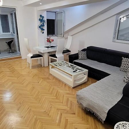 אוהריד Ristevski Apartments מראה חיצוני תמונה