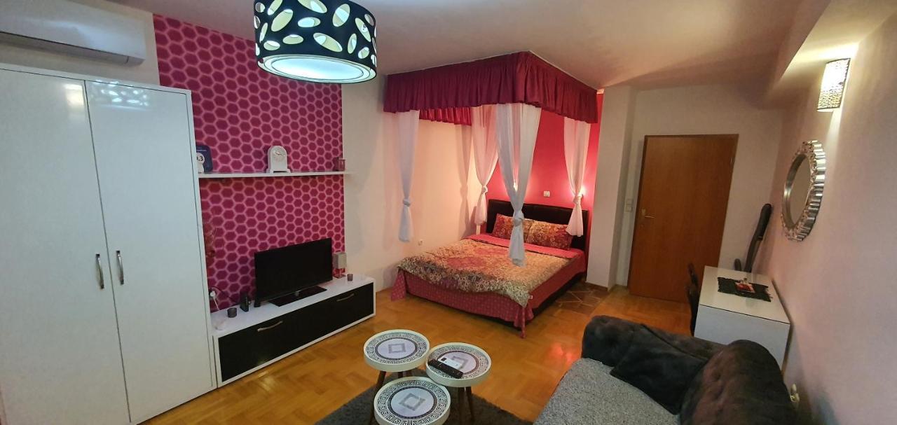 אוהריד Ristevski Apartments מראה חיצוני תמונה