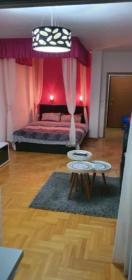 אוהריד Ristevski Apartments מראה חיצוני תמונה